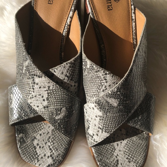 AMAZING DEAL ⭐️NWOT- Susina snakeskin sandals $15 - Picture 2 of 7
